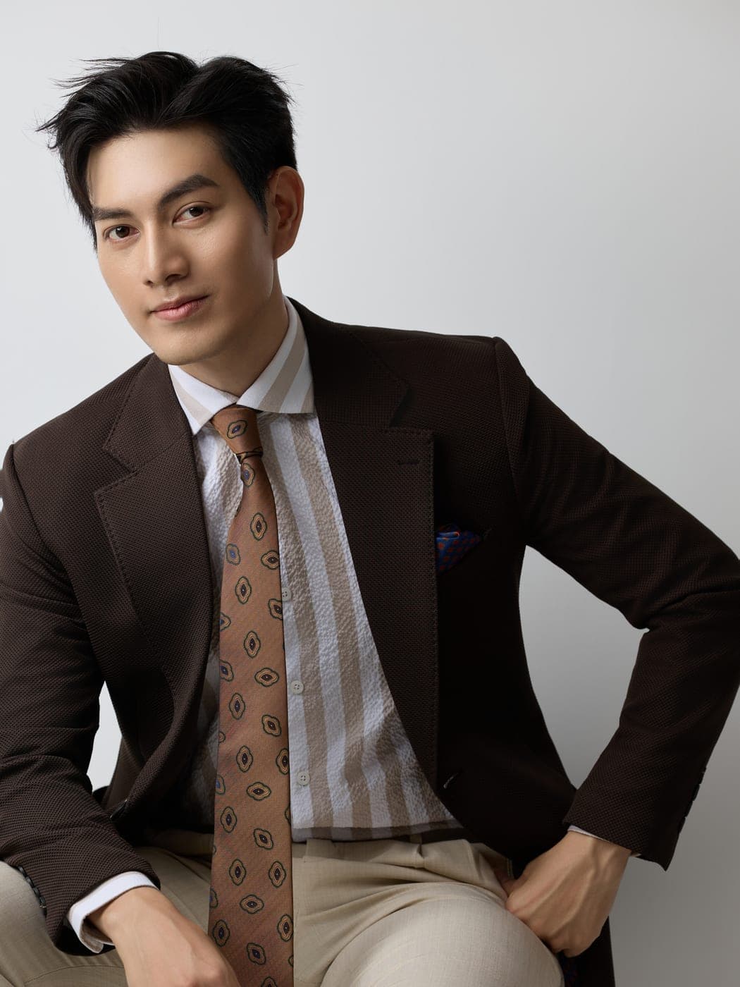 Hoàng Long diện REMMY